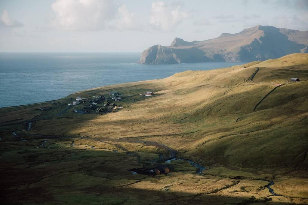 Mulafossur Cottage No 4 By Famous Waterfall In Gasadalur Exterior photo