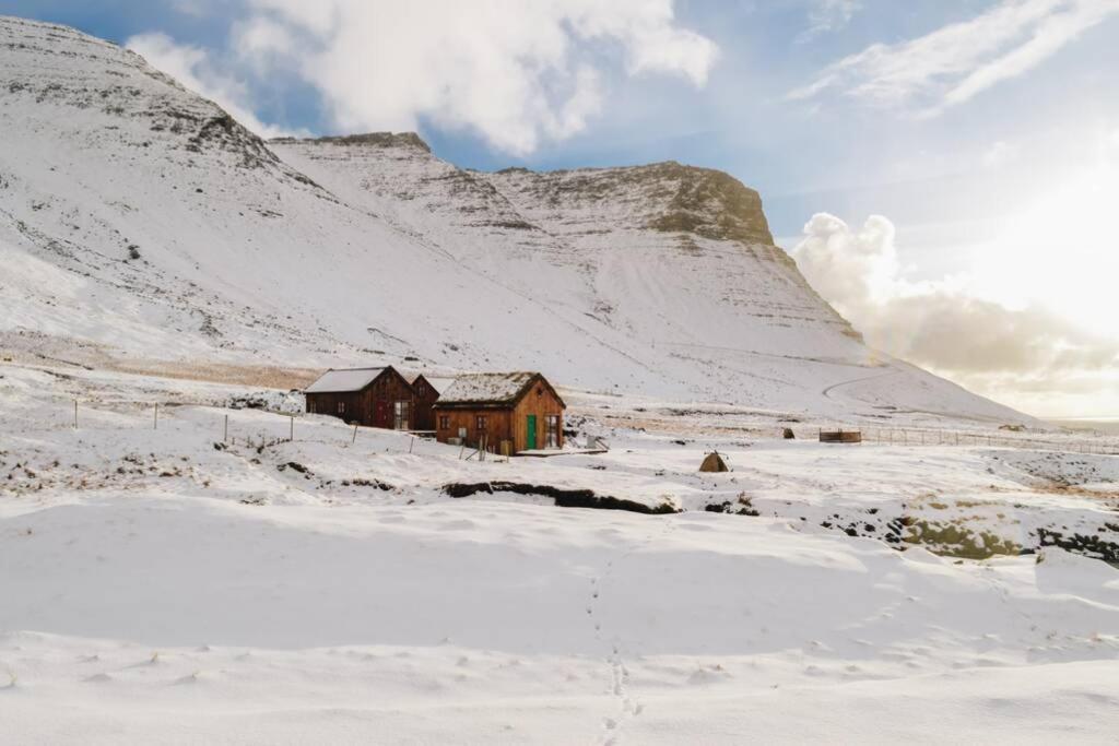 Mulafossur Cottage No 4 By Famous Waterfall In Gasadalur Exterior photo